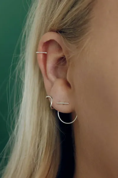 Ohrring Bogen ARC (rechts) Silber 925 von Soek Atelier